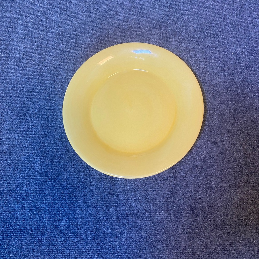 Set of 6 Pier 1  butter Yellow Dinner Plate Set - Picture 2 of 7